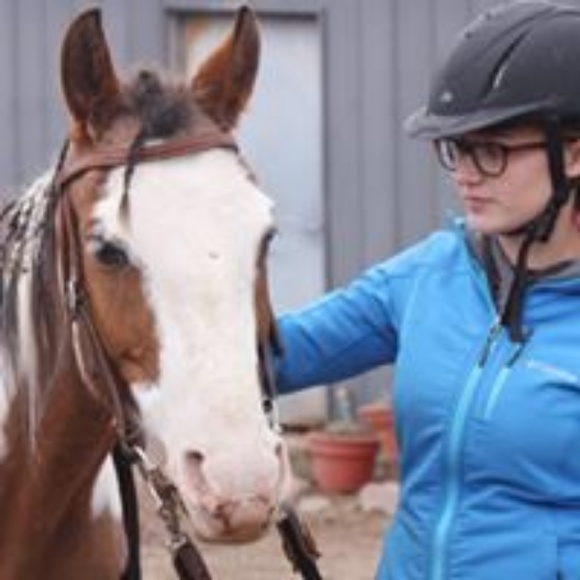 Meet your Posher, Sarah - Picture 1 of 1